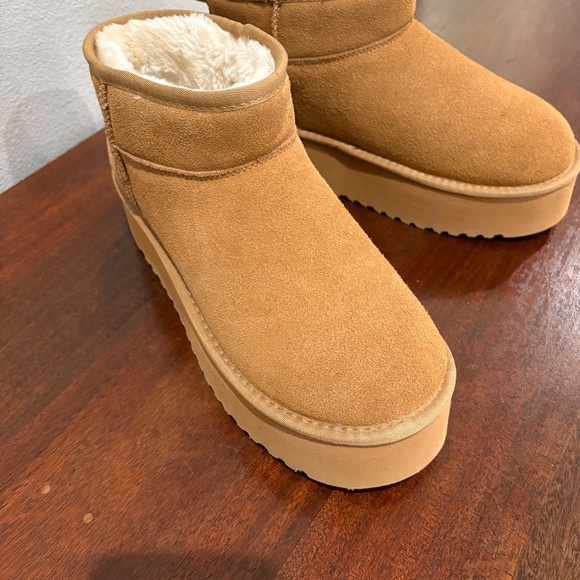Project Cloud Huggy Platform Suede Ankle Boot - Picture 4 of 9